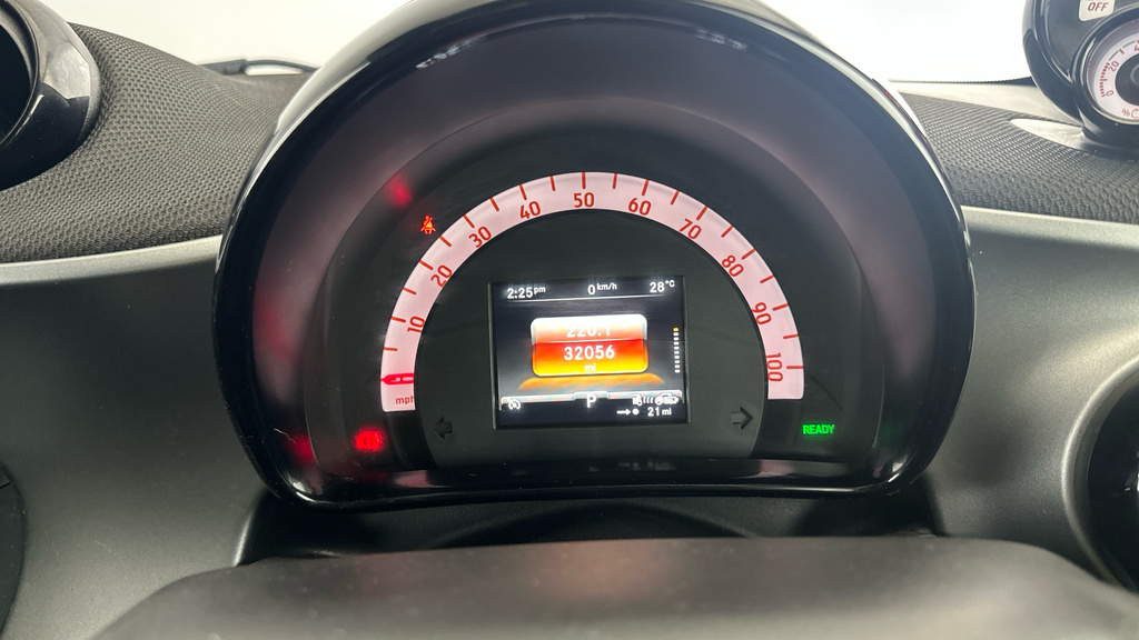 Smart Fortwo Coupe 1L Passion White #18