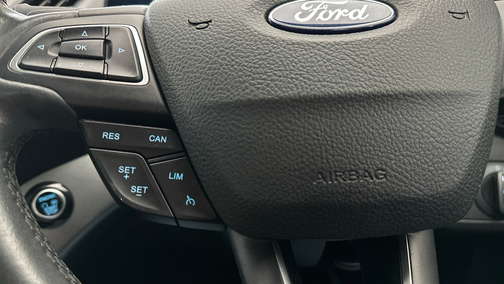 Ford Kuga  White #14