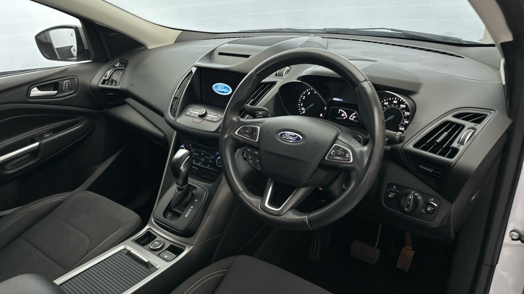 Ford Kuga  White #10