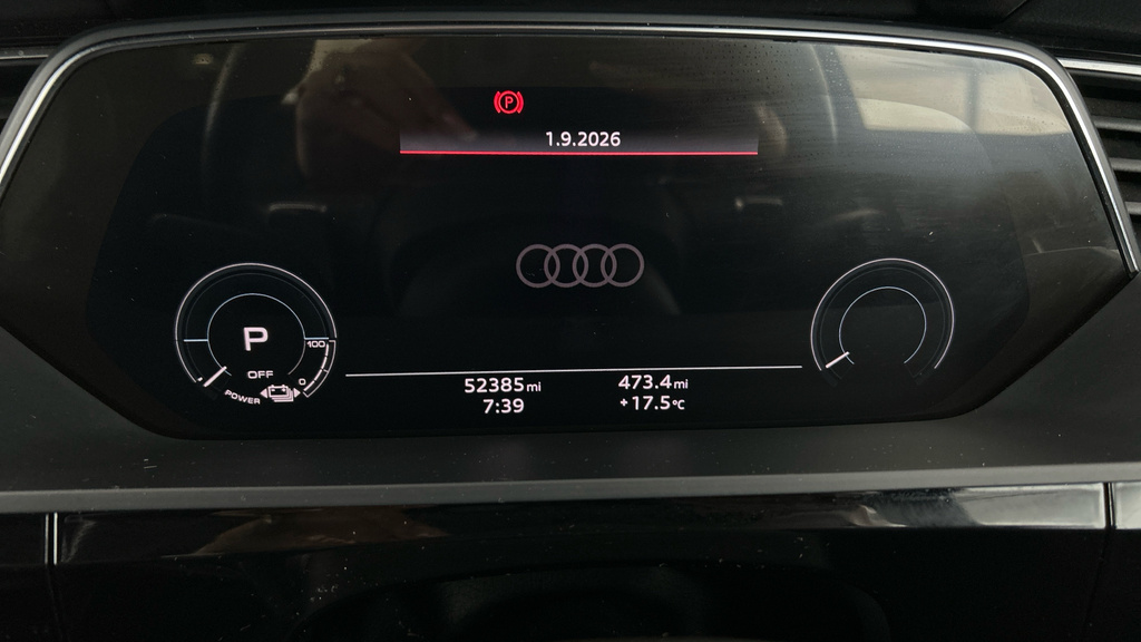 Audi E-Tron S S Line Black #20