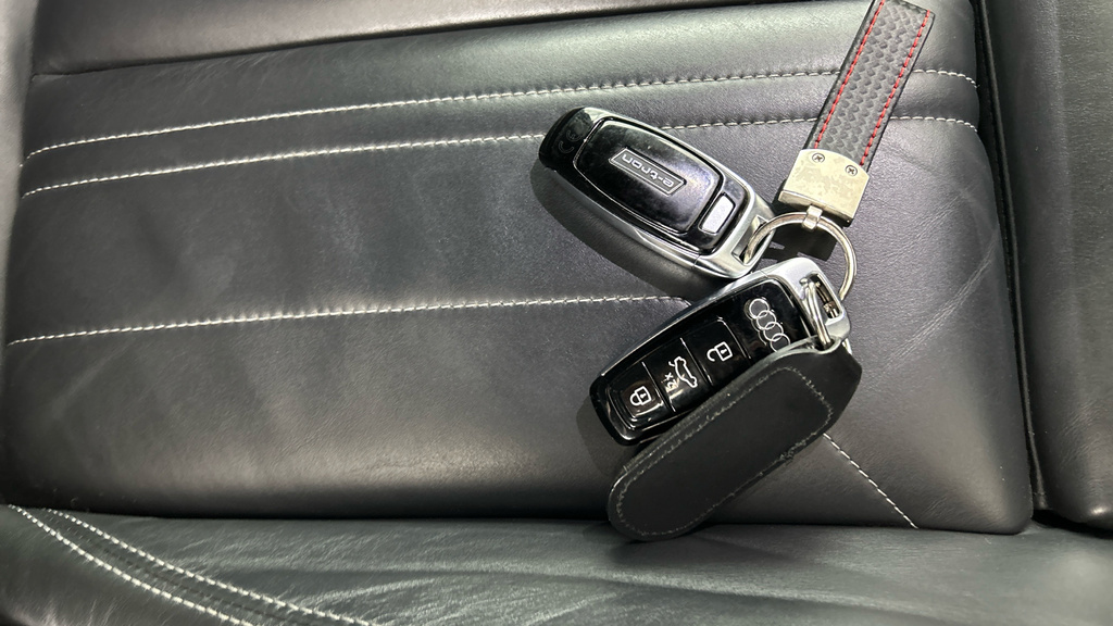 Audi E-Tron S S Line Black #29