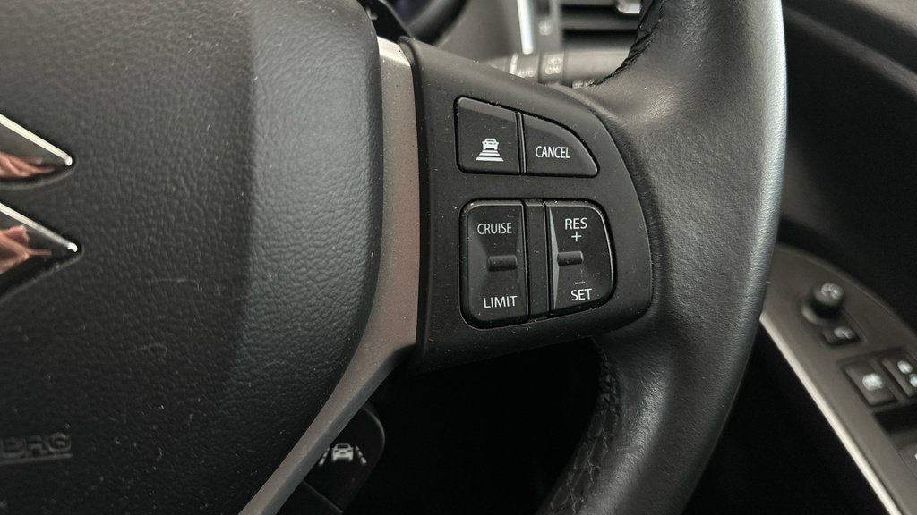 Suzuki S Cross Motion Red #14
