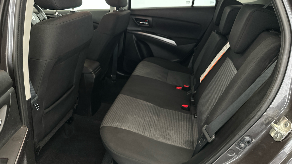 Suzuki S Cross Motion Red #19