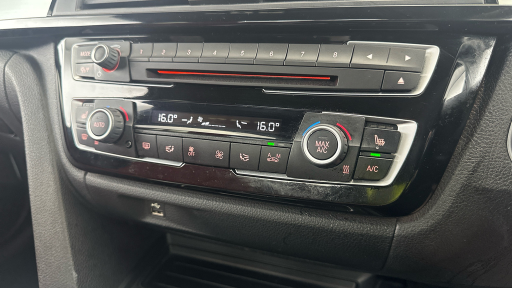 BMW 3 Series 320D Efficientdynamics Sport Step White #16