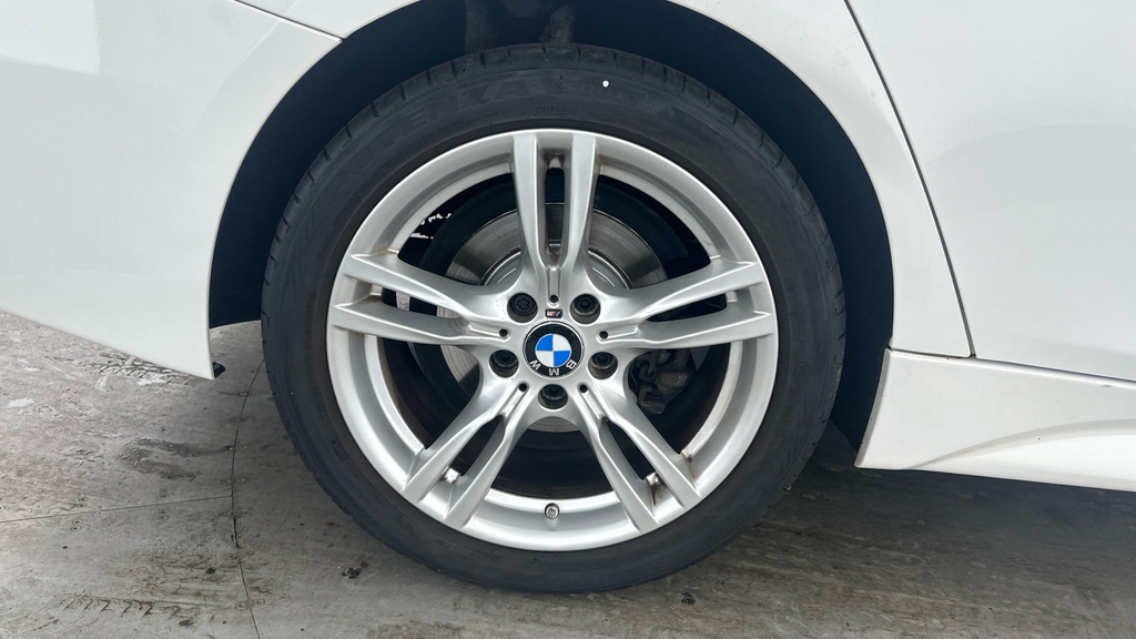 BMW 3 Series 320D Efficientdynamics Sport Step White #26