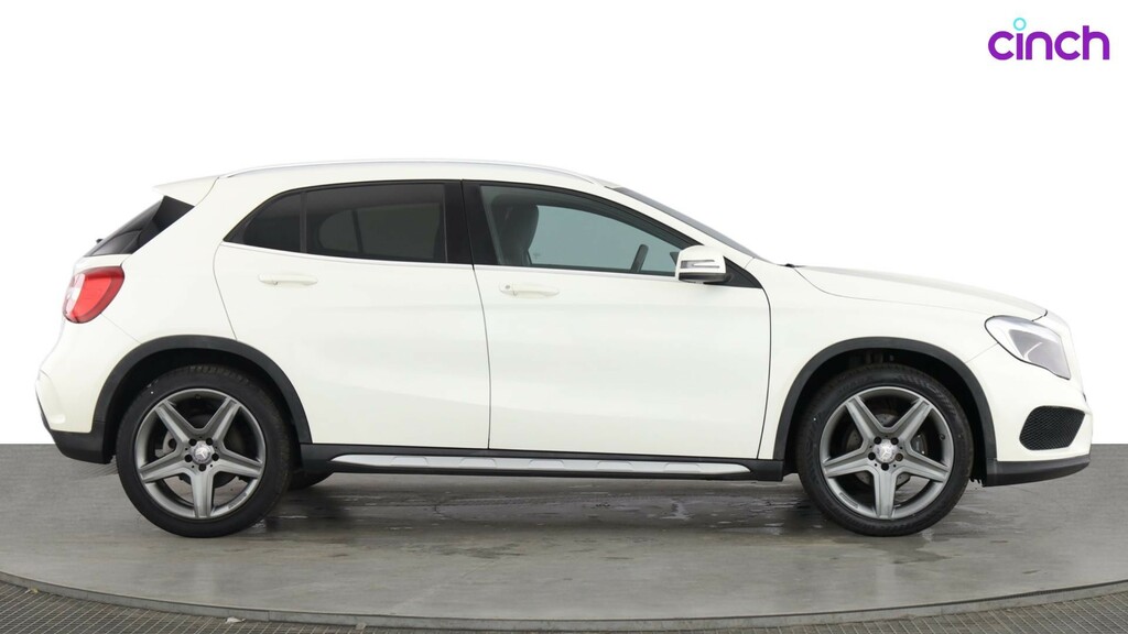 Mercedes-Benz GLA Class Automatic Red #2