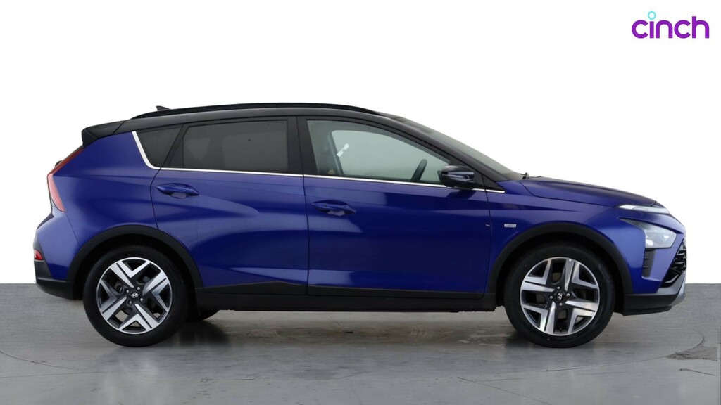 Hyundai Bayon Hatchback Green #2
