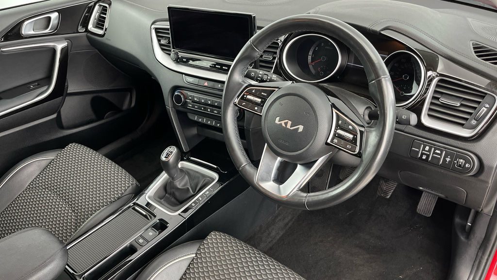 Kia Xceed 3 Isg Brown #9
