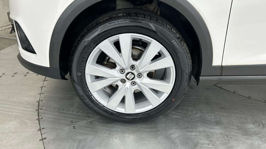 Seat Arona Hatchback Red #22