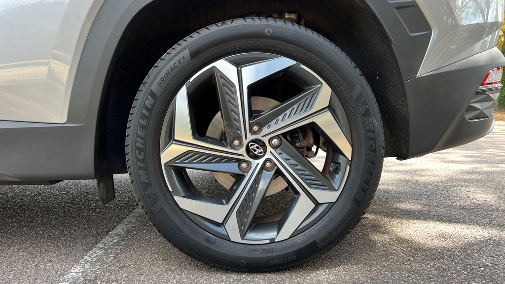 Hyundai Tucson Premium Black #28