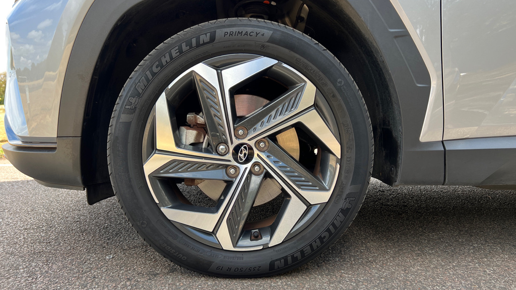 Hyundai Tucson Premium Black #27