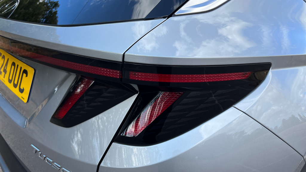 Hyundai Tucson Premium Black #4