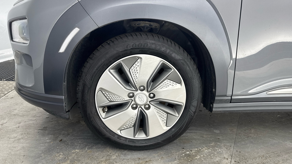 Hyundai Kona Hatchback #18