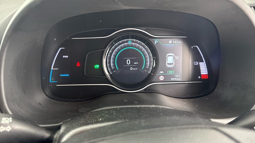 Hyundai Kona Hatchback #12