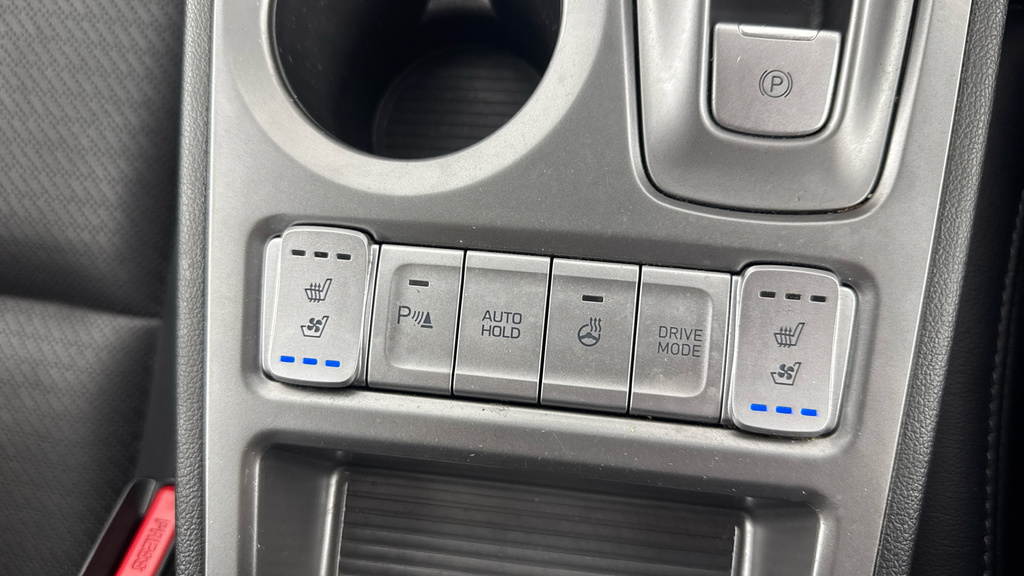 Hyundai Kona Hatchback #22