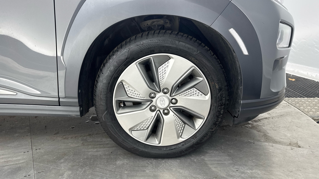 Hyundai Kona Hatchback #17