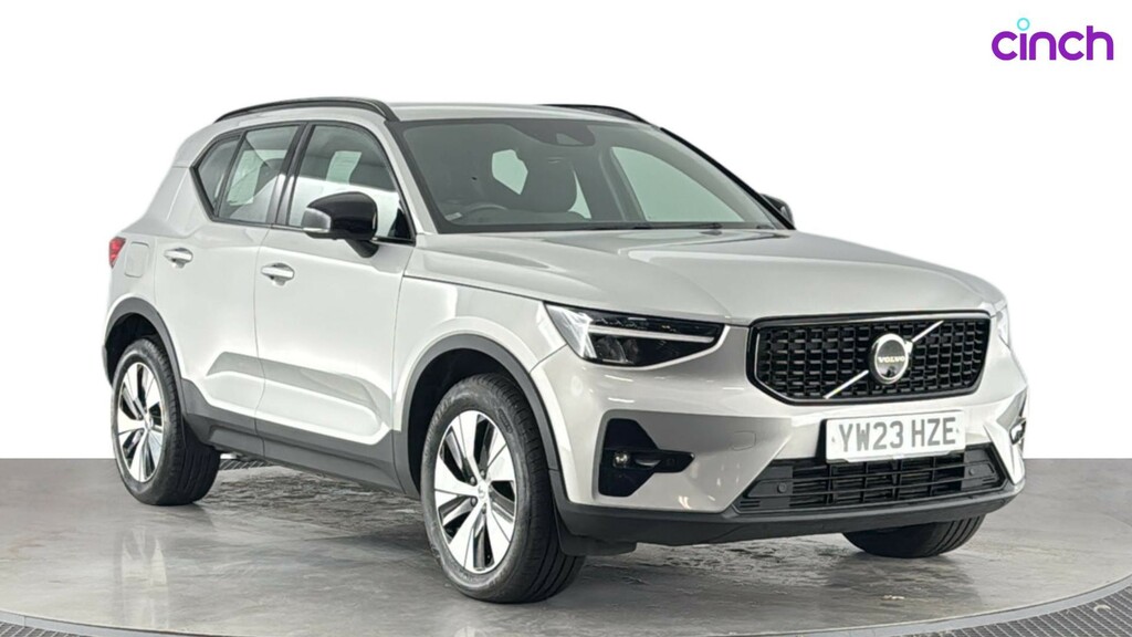 Volvo XC40 Plus Red #1