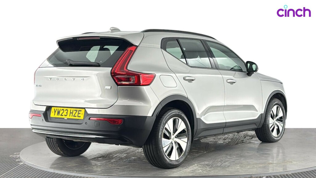 Volvo XC40 Plus Red #3