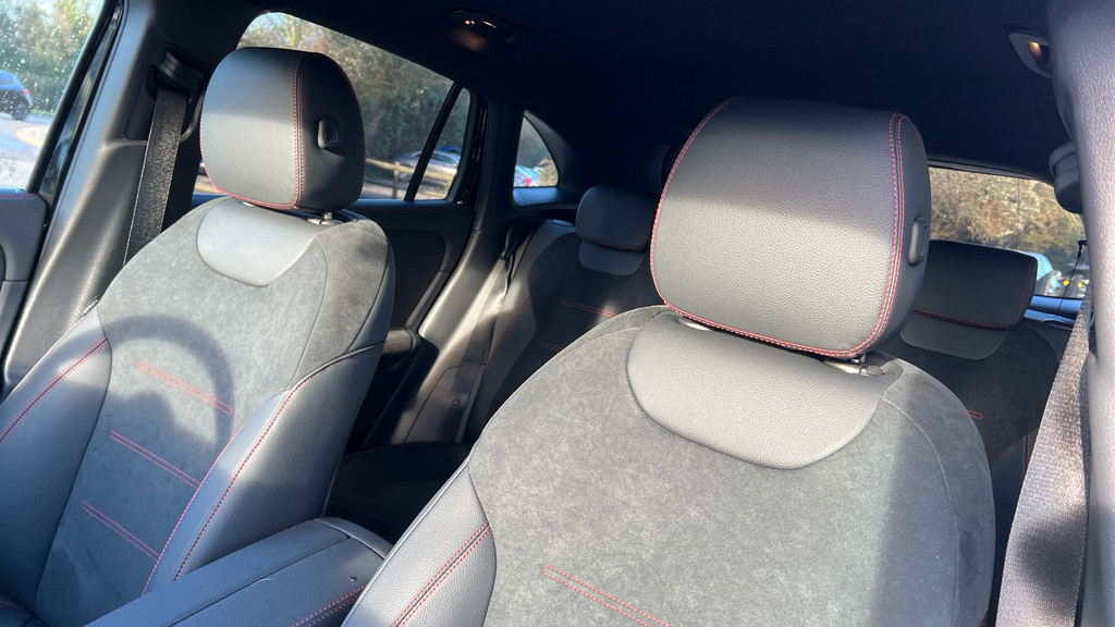 Mercedes-Benz GLA Class Gla 200 Amg Line Premium Grey #29