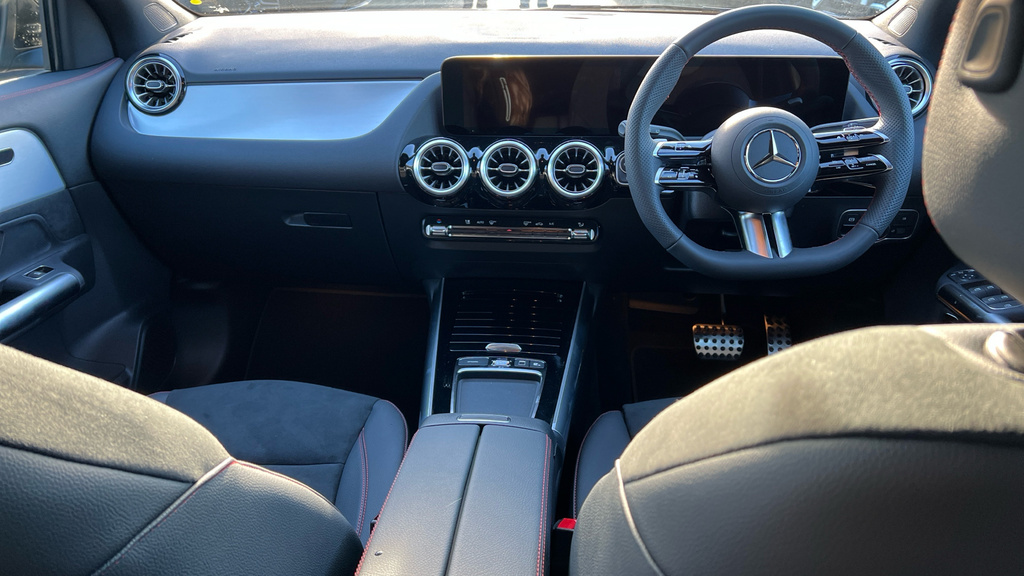 Mercedes-Benz GLA Class Gla 200 Amg Line Premium Grey #15