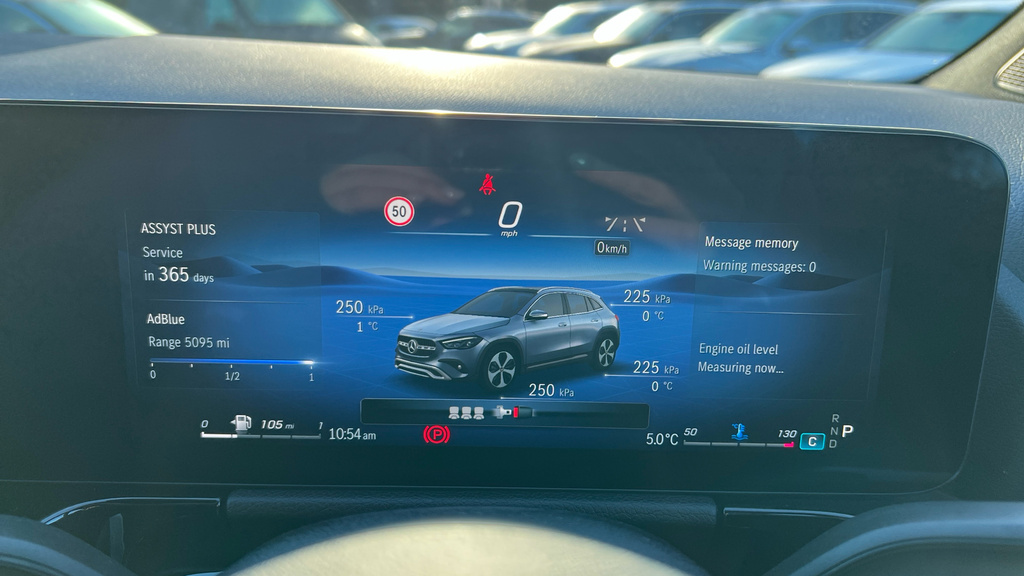 Mercedes-Benz GLA Class Gla 200 Amg Line Premium Grey #35