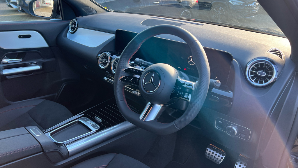 Mercedes-Benz GLA Class Gla 200 Amg Line Premium Grey #13