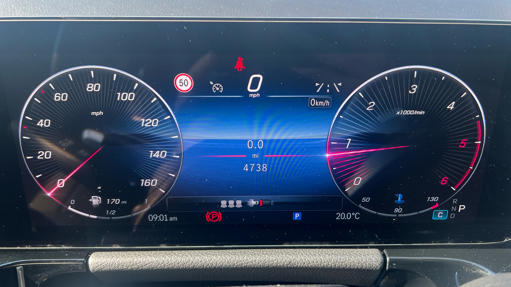 Mercedes-Benz GLA Class Gla 200 Amg Line Premium Grey #21