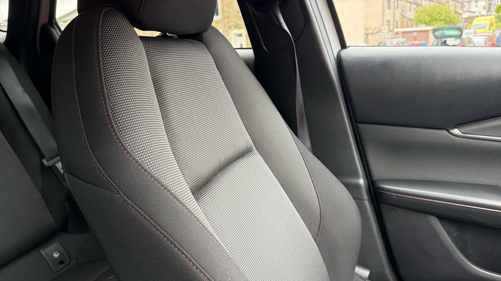 Mazda CX-30 Centre-line Black #27