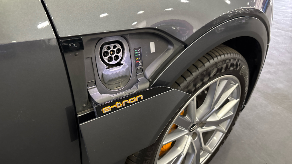 Audi E-tron E-tron S Line 50 Quattro Red #22