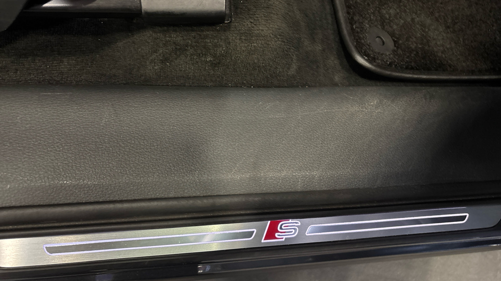 Audi E-tron E-tron S Line 50 Quattro Red #38