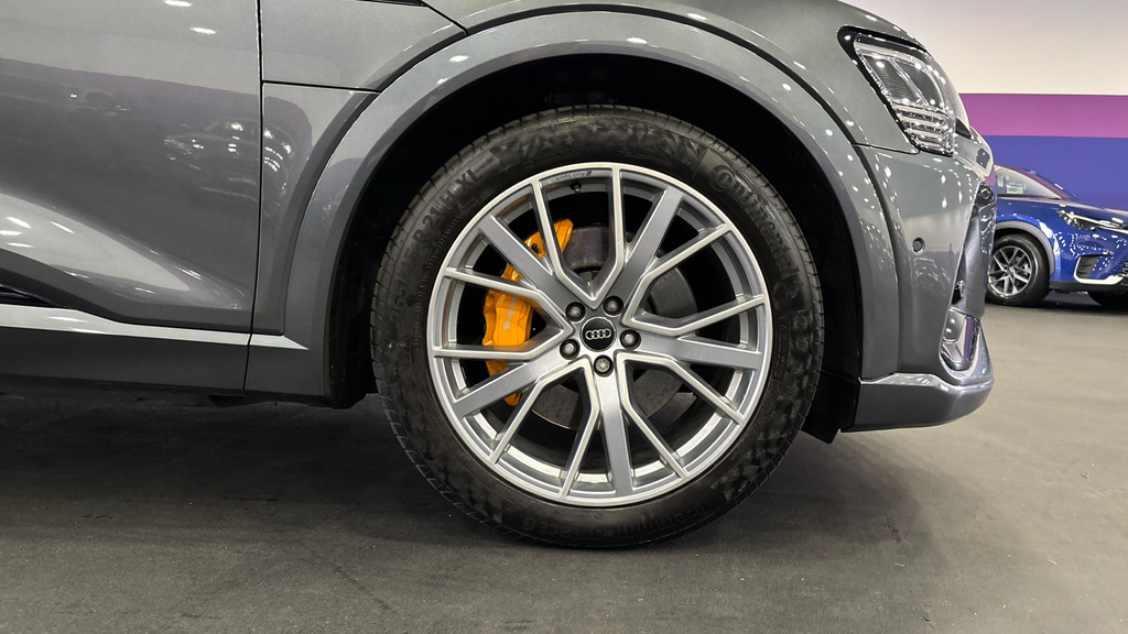 Audi E-tron E-tron S Line 50 Quattro Red #20