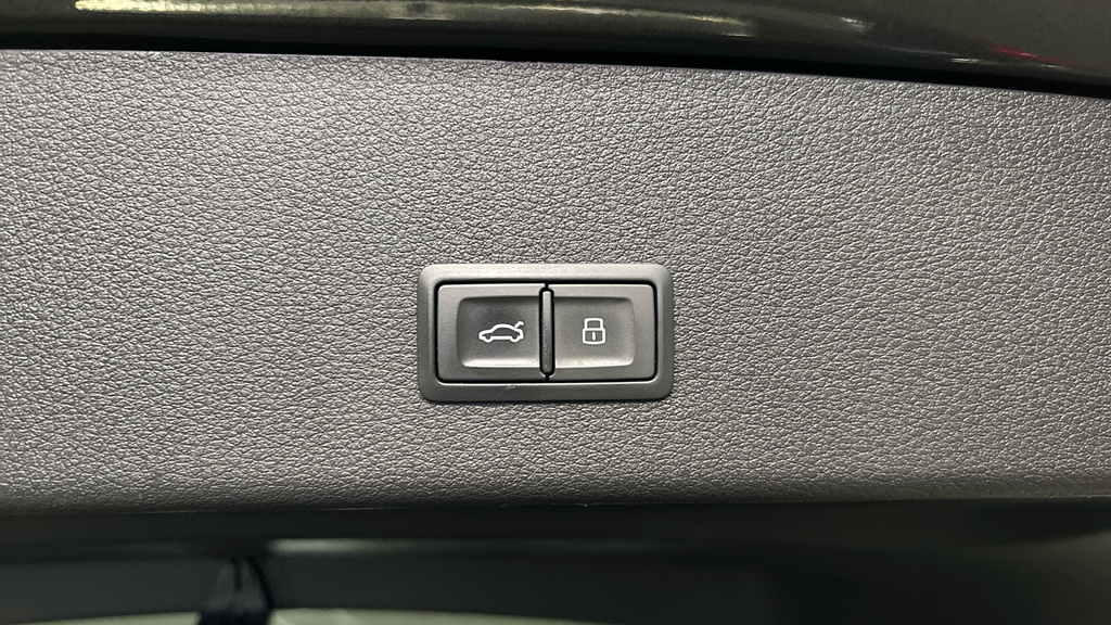 Audi E-tron E-tron S Line 50 Quattro Red #39