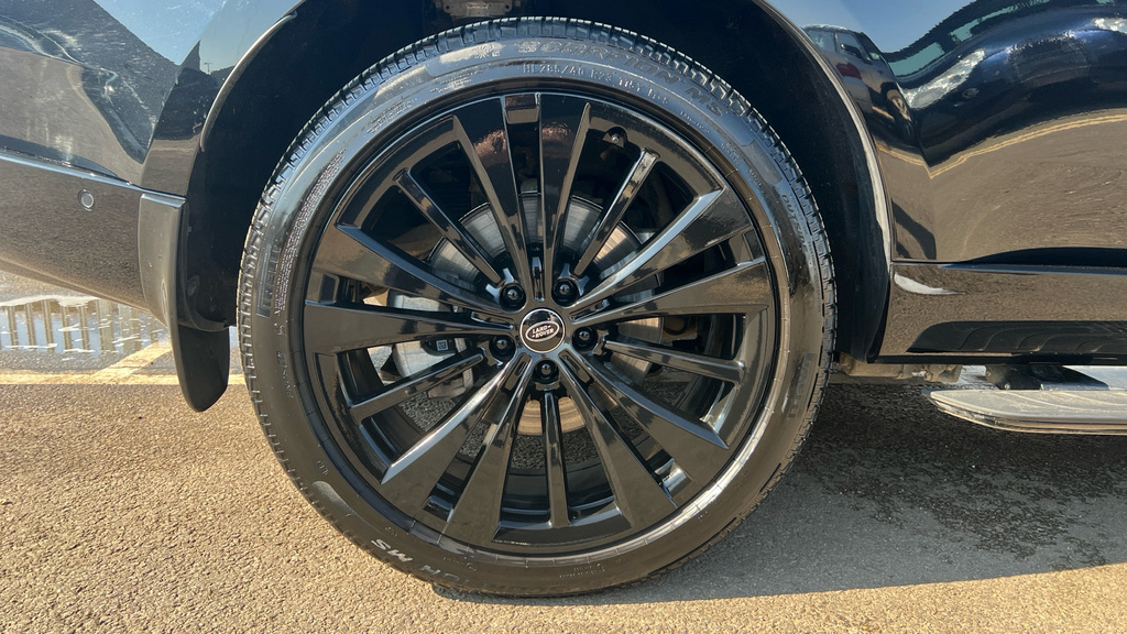 Land Rover Range Rover Automatic Black #19