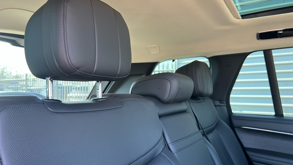 Land Rover Range Rover Automatic Black #36