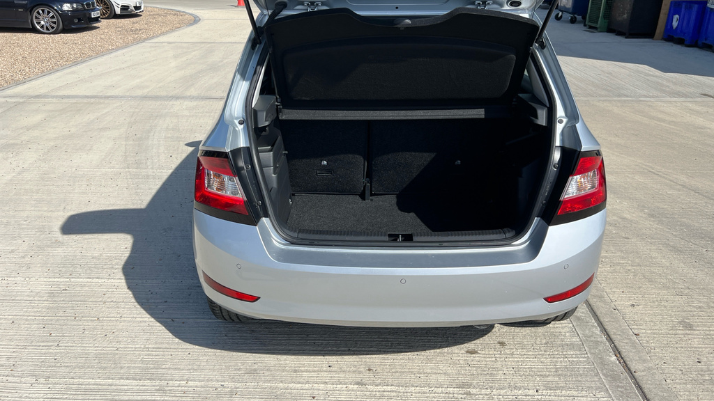 Skoda Fabia Hatchback Silver #15
