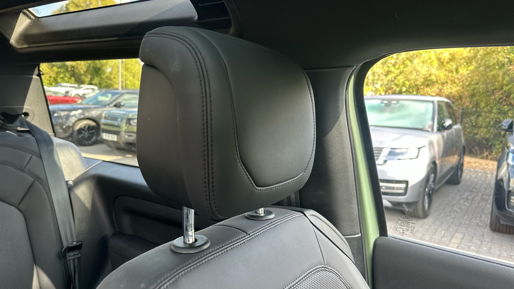 Land Rover Defender 3.0 D250 Se 110 Blue #70