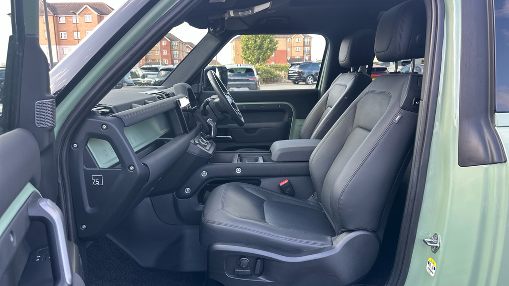 Land Rover Defender 3.0 D250 Se 110 Blue #20