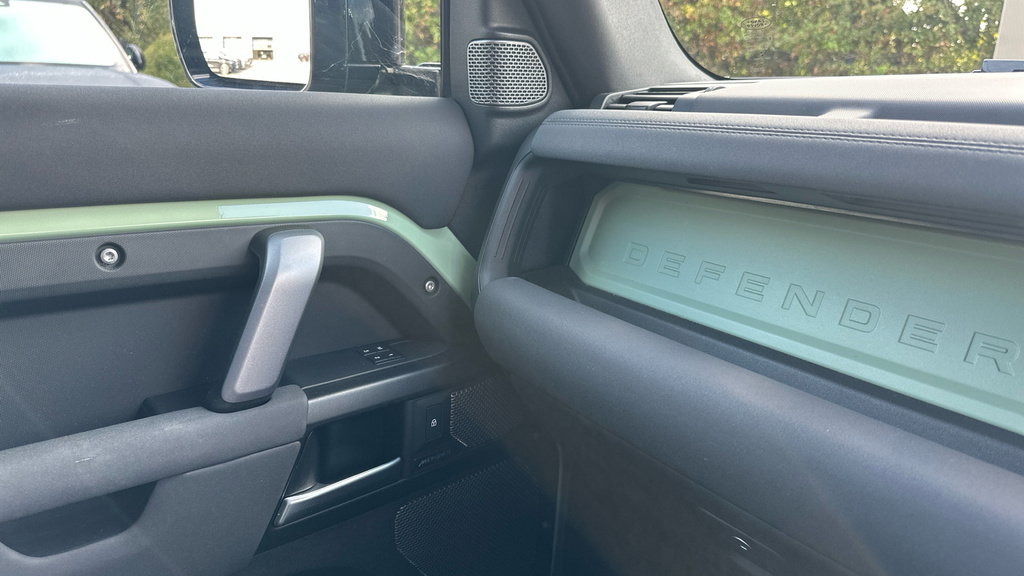 Land Rover Defender 3.0 D250 Se 110 Blue #69