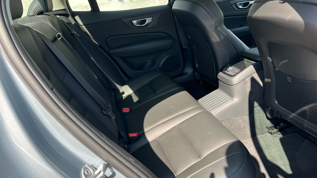 Volvo S60 Plus Black #24
