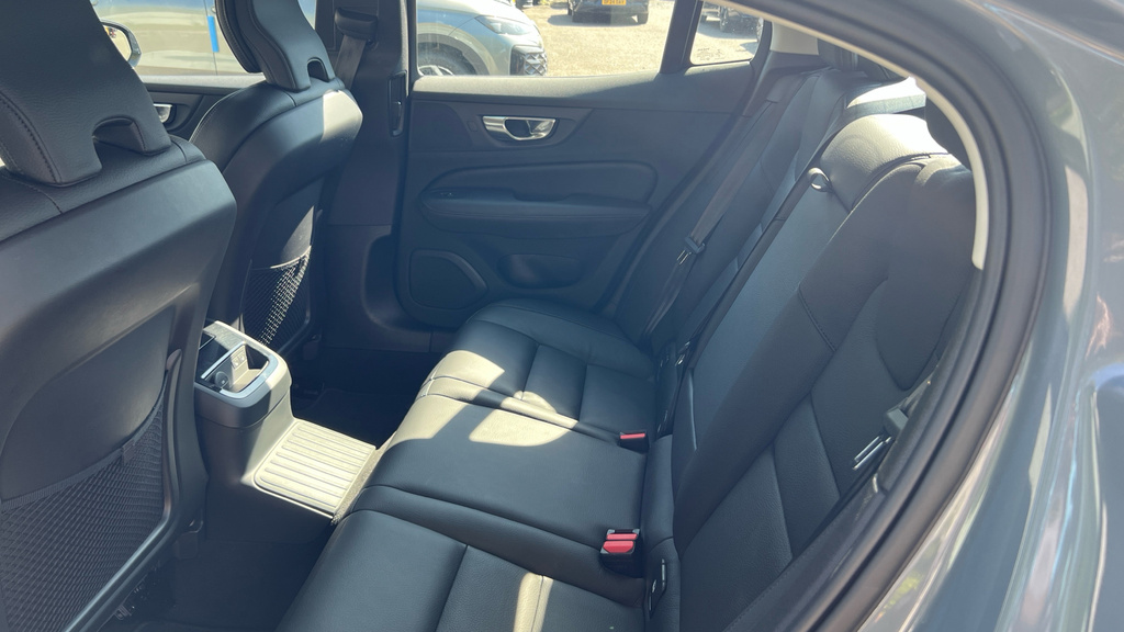 Volvo S60 Plus Black #14