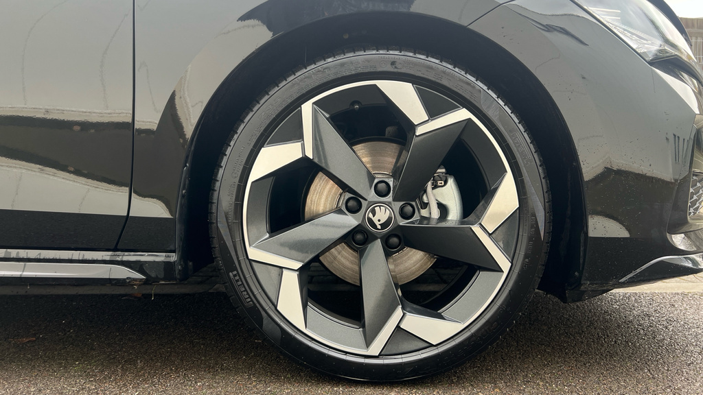 Skoda Superb Se Technology Black #20