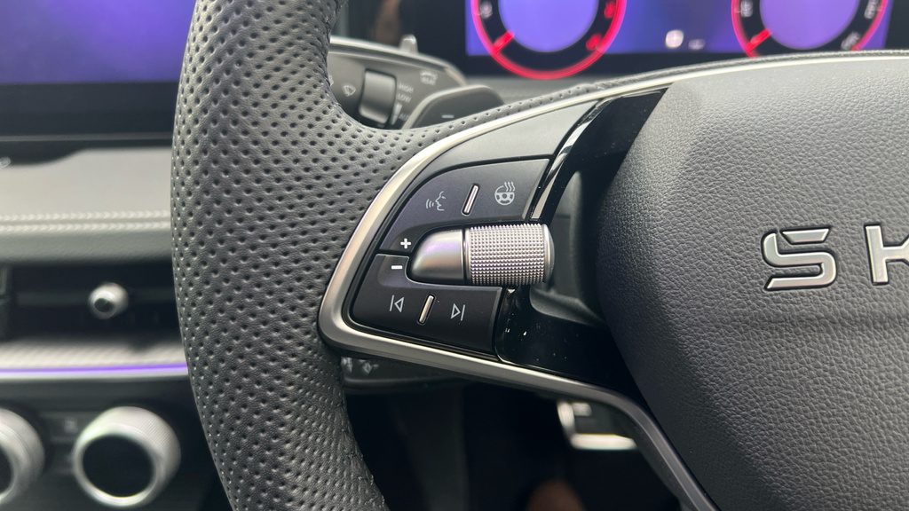Skoda Superb Se Technology Black #38