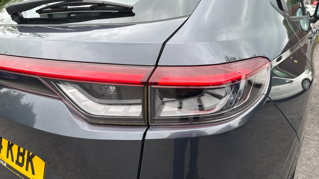 Honda Hr-V Advance Red #31