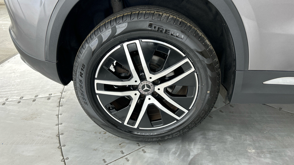 Mercedes-Benz GLA Class Hatchback Grey #25