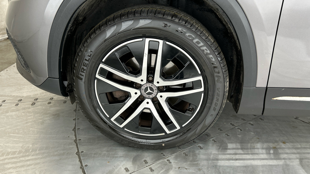 Mercedes-Benz GLA Class Hatchback Grey #23