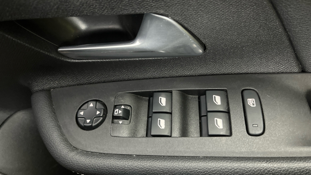 Vauxhall Mokka Sri Grey #12
