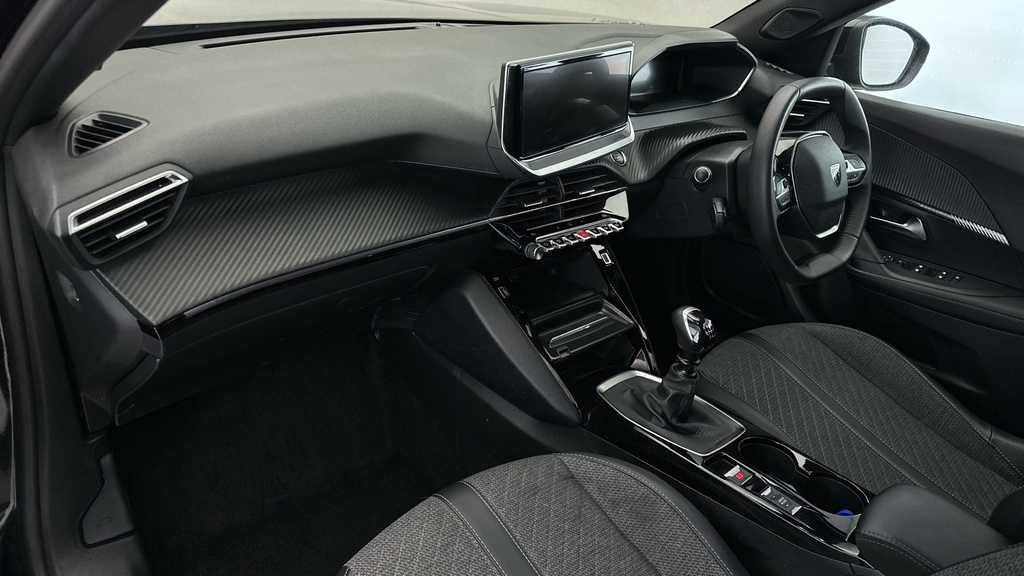 Peugeot 2008 Active White #12