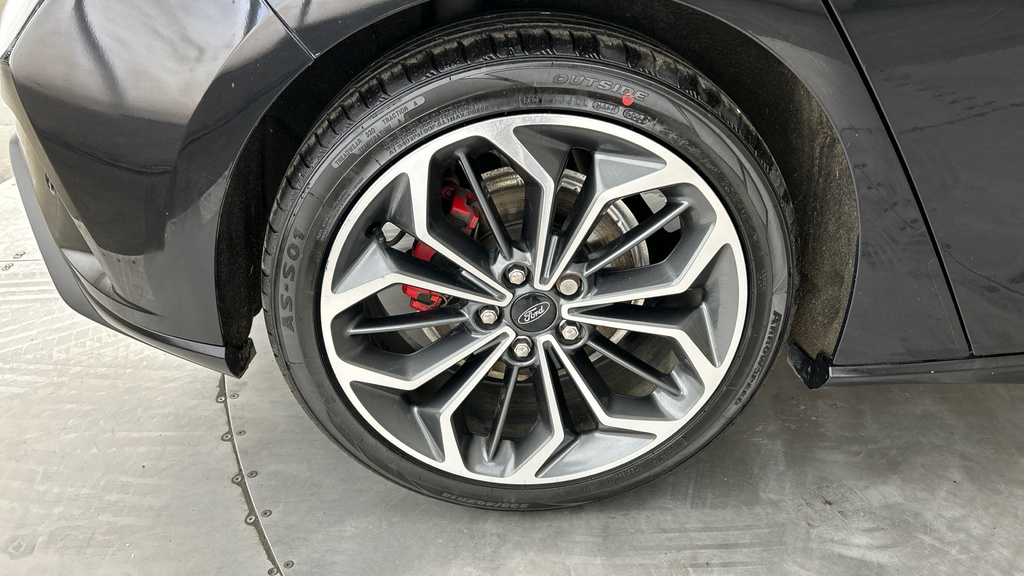 Ford Focus 2.3 Ecoboost St Red #25