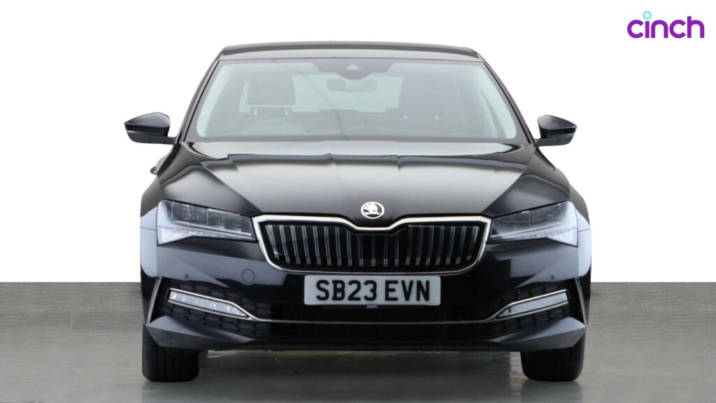 Skoda Superb Hatchback  #9