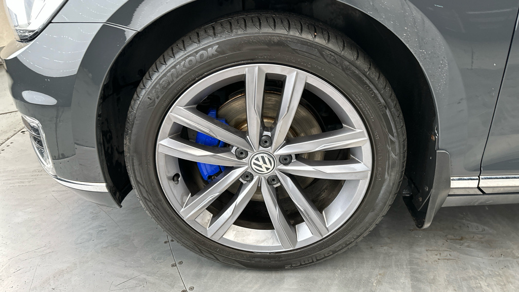 Volkswagen Passat Coupe Blue #20